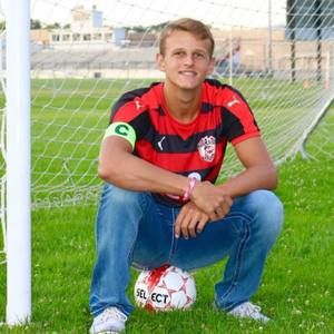 Meet your Posher, Beau